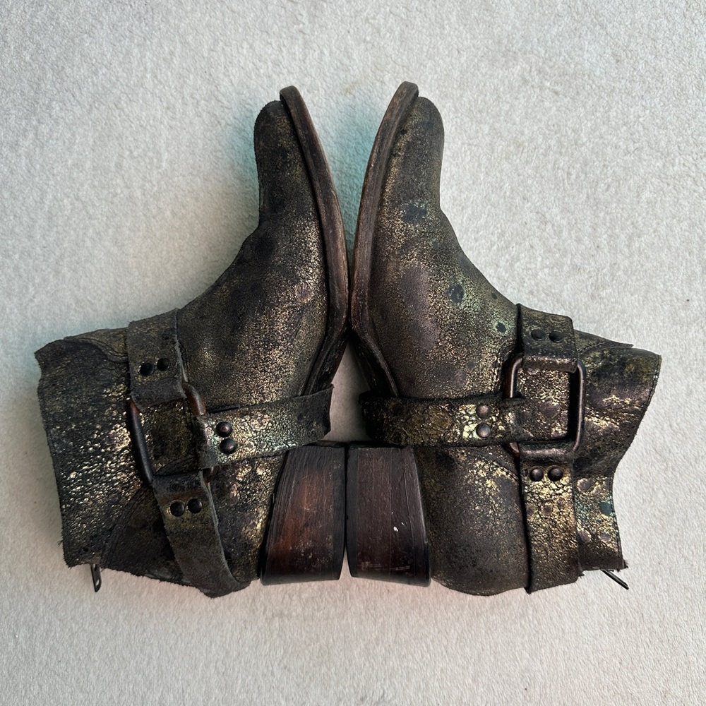 Freebird by Steven Phlow Gold Metallic Distressed Ankle Boots Women’s 8 - Picture 7 of 14
